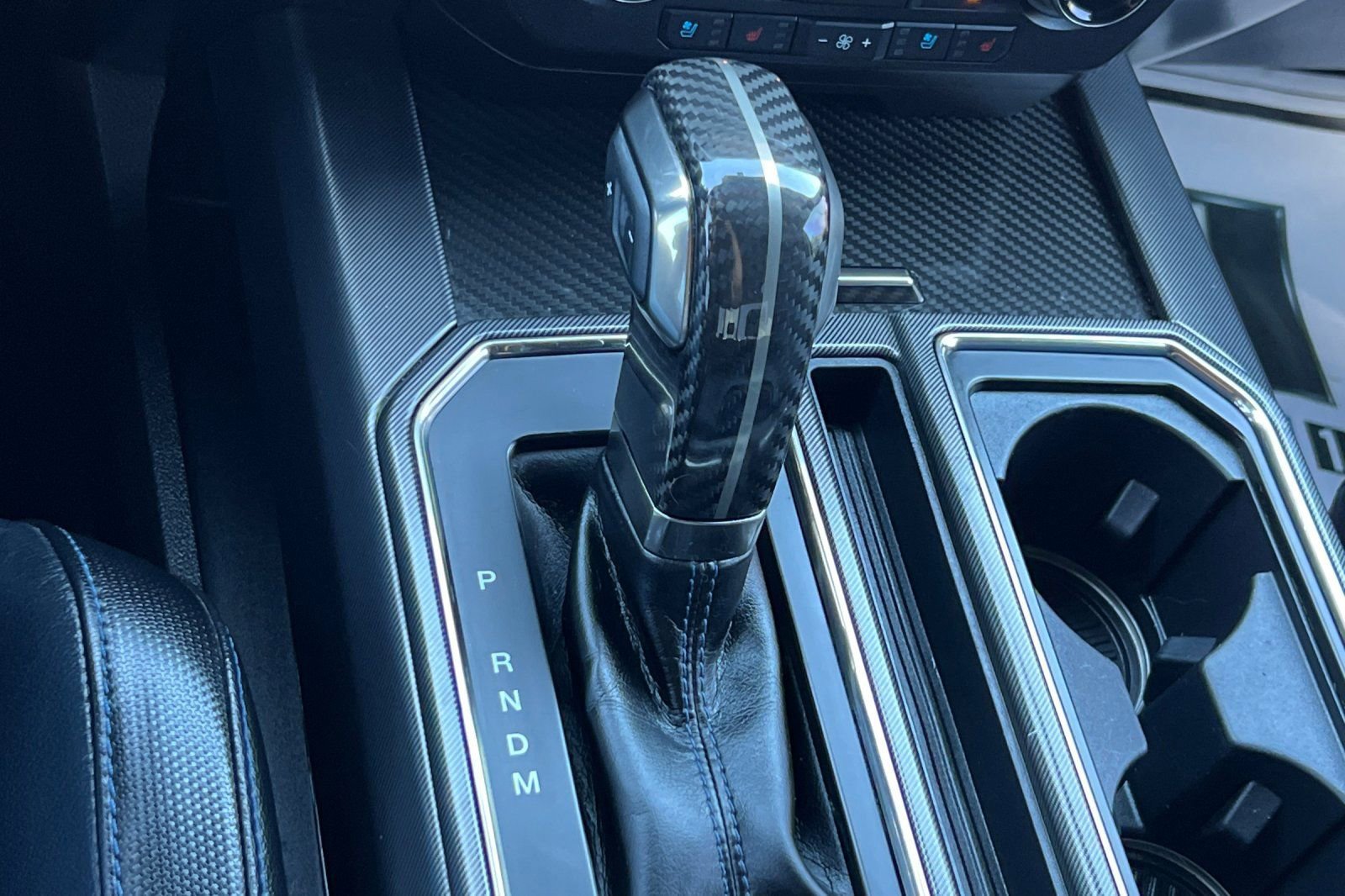 Certified 2020 Ford F150 Raptor w/ Equipment Group 802A Luxury image 22