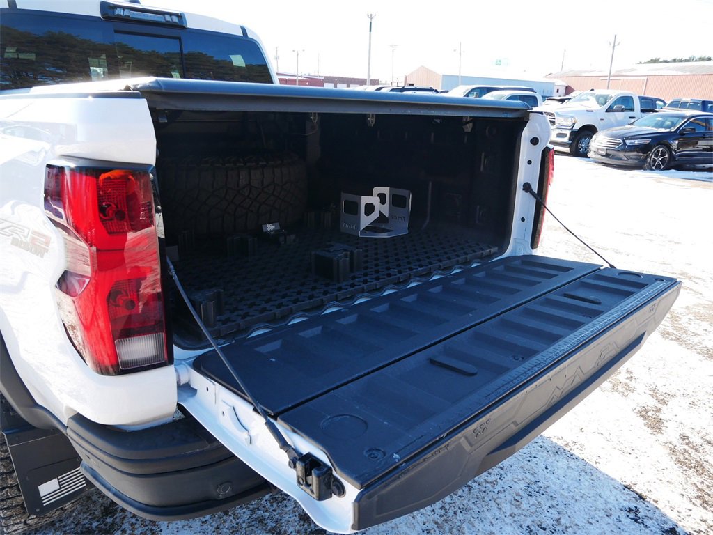 Used 2024 Chevrolet Colorado ZR2 w/ ZR2 Bison Edition image 10