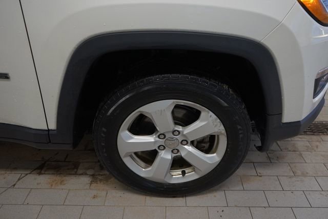 Used 2018 Jeep Compass Latitude w/ Popular Equipment Group image 16