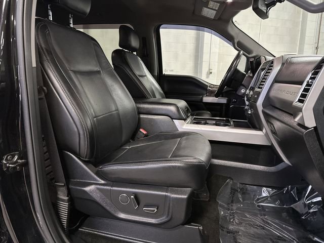 Certified 2017 Ford F250 Lariat w/ Chrome Package image 31