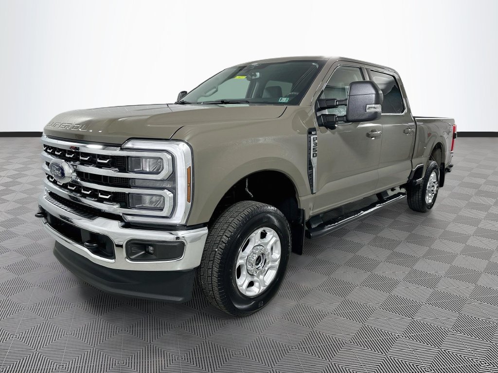 Certified 2026 Ford F350 XLT w/ XLT Premium Package AWD/4WD image 3