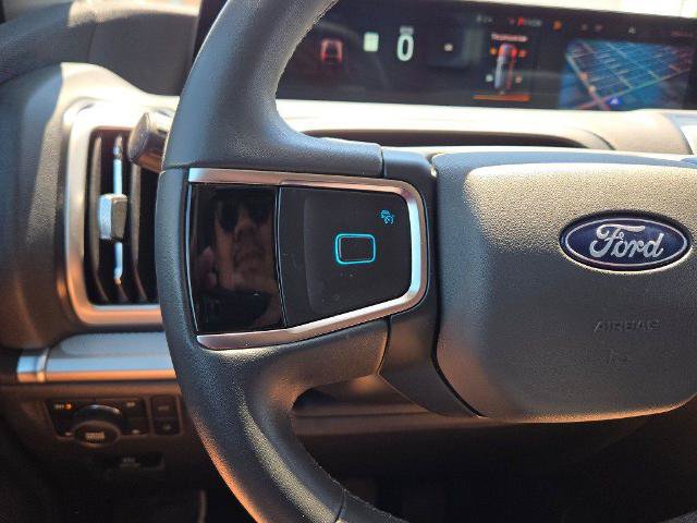 Certified 2025 Ford Expedition Active AWD/4WD image 29