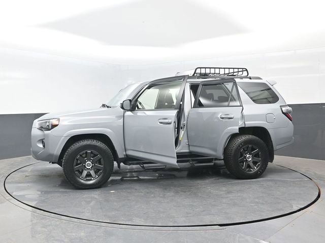 Used 2021 Toyota 4Runner Trail Special Edition AWD/4WD image 28