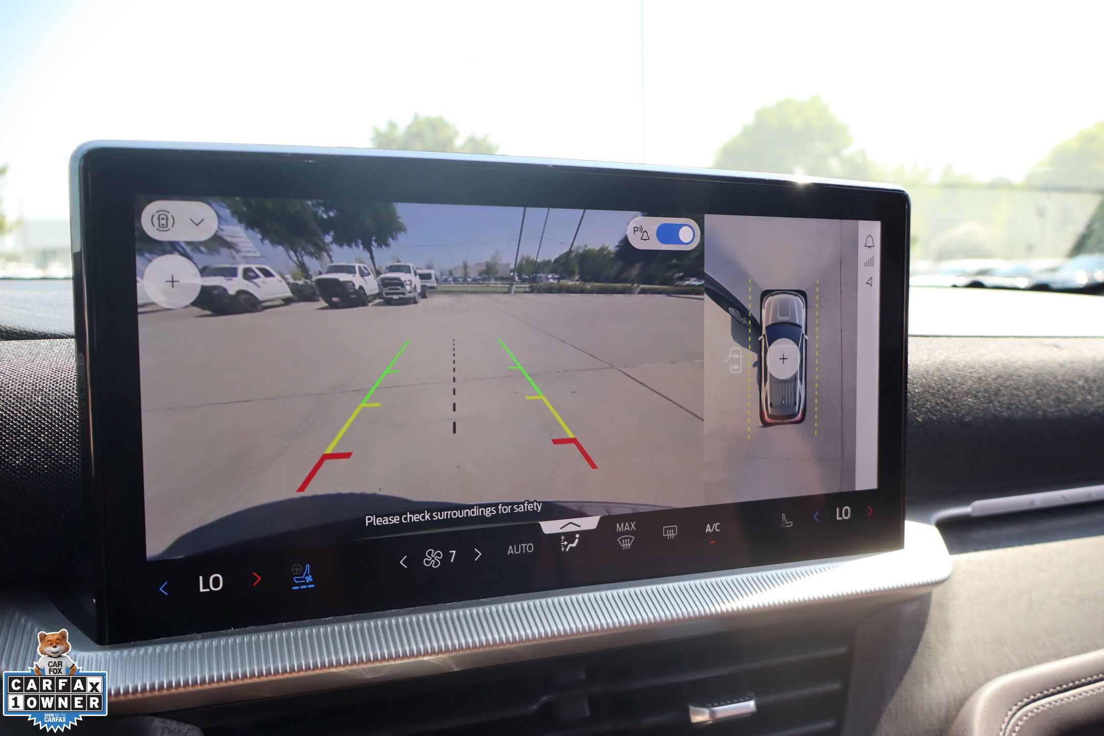 Certified 2025 Ford Explorer Platinum RWD image 22