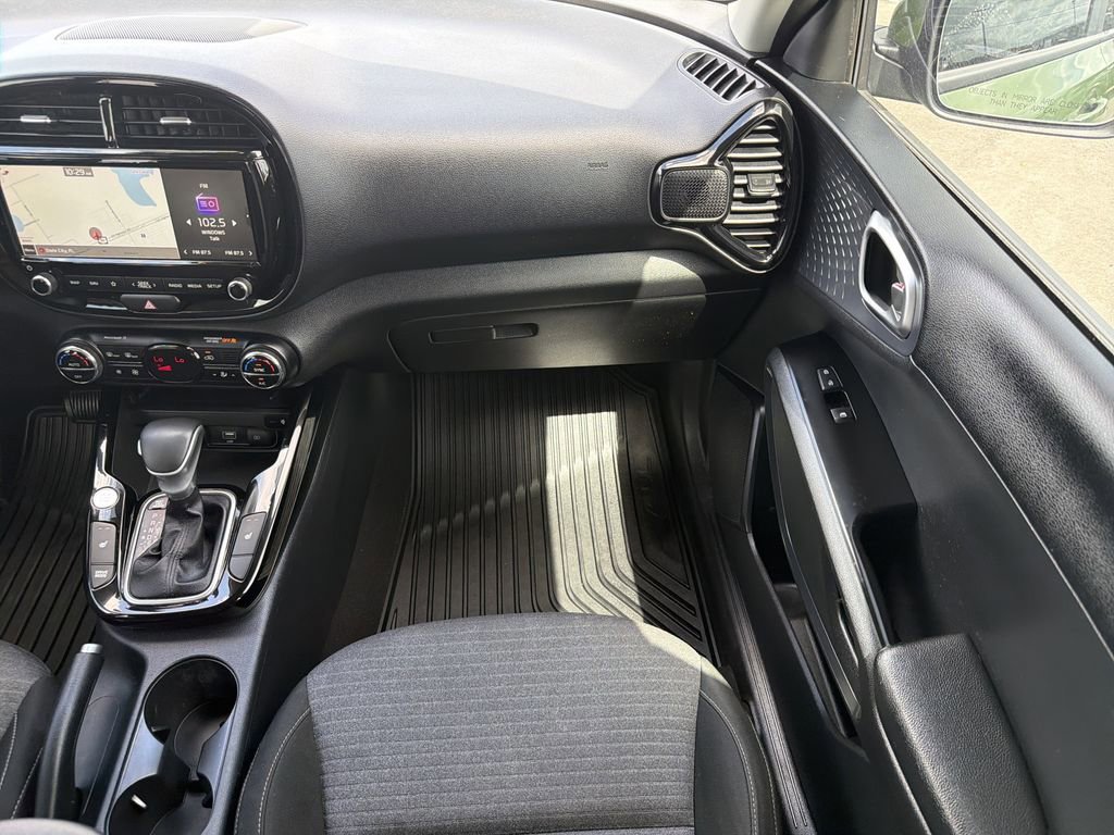 Used 2022 Kia Soul EX FWD image 14