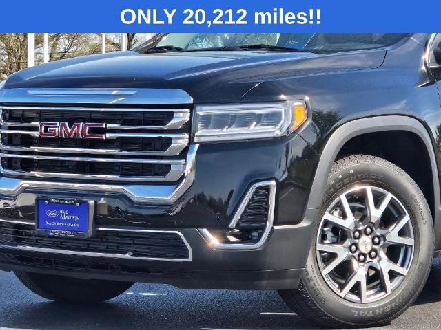 Used 2022 GMC Acadia SLT w/ Technology Package AWD/4WD image 2