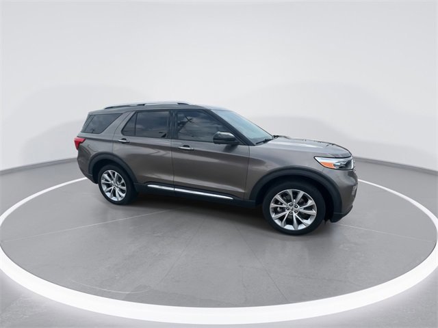 Certified 2021 Ford Explorer Platinum w/ Equipment Group 601A image 3