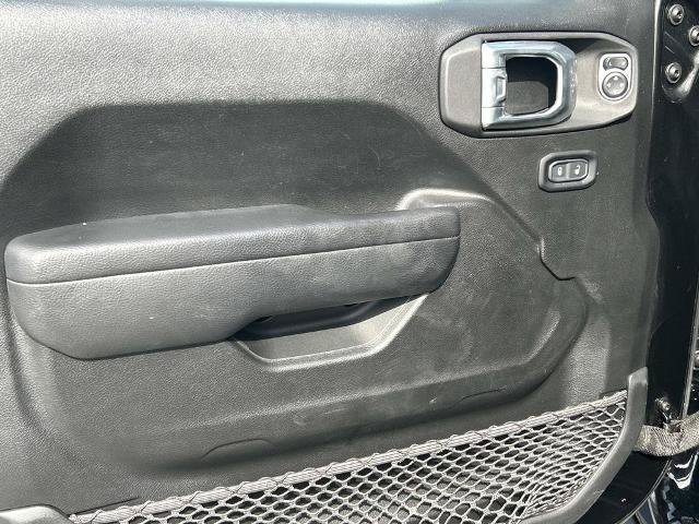 Used 2023 Jeep Wrangler Sport AWD/4WD image 18