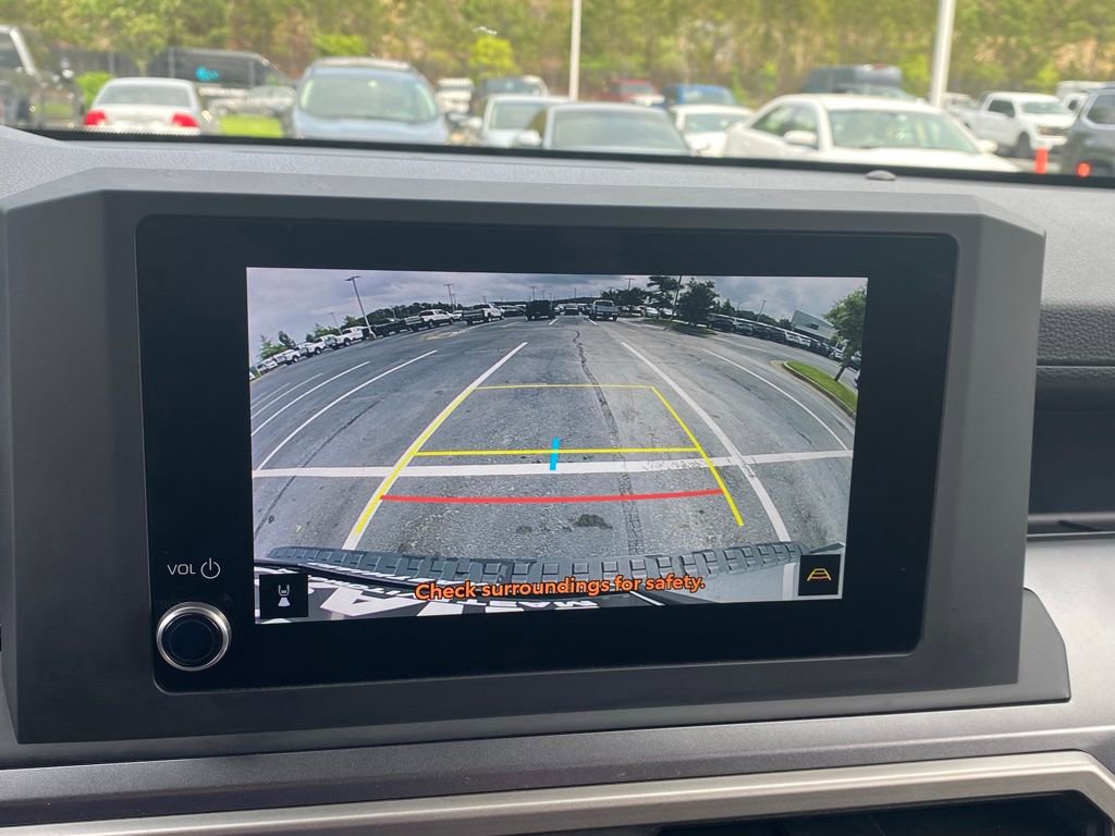 Used 2025 Toyota 4Runner SR5 AWD/4WD image 16