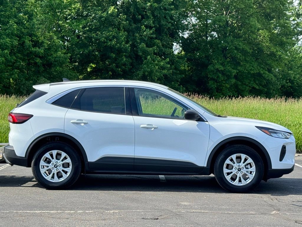 Certified 2023 Ford Escape Active AWD/4WD image 5