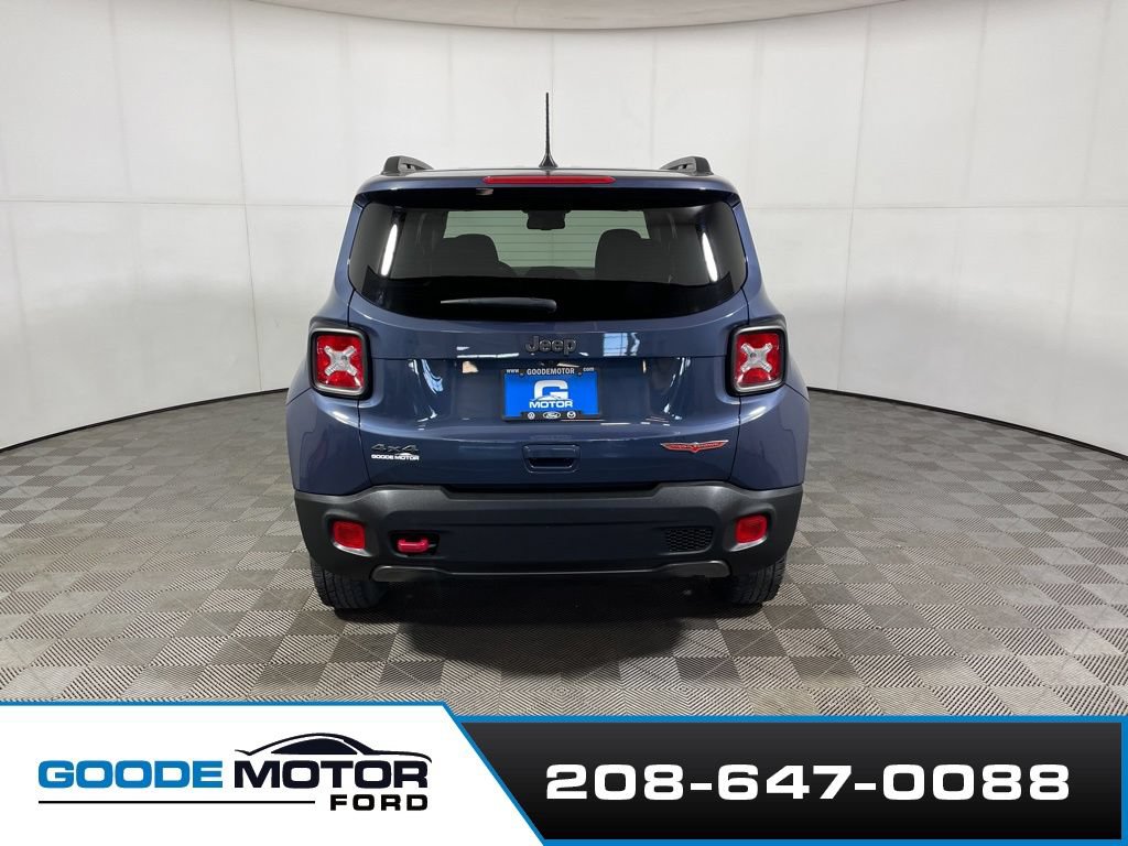 Used 2022 Jeep Renegade Trailhawk AWD/4WD image 6