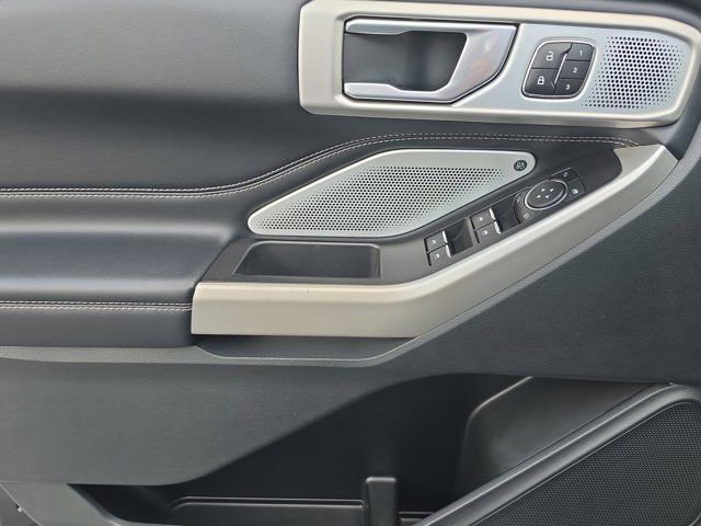 Certified 2023 Ford Explorer Limited w/ Limited Technology Package image 17