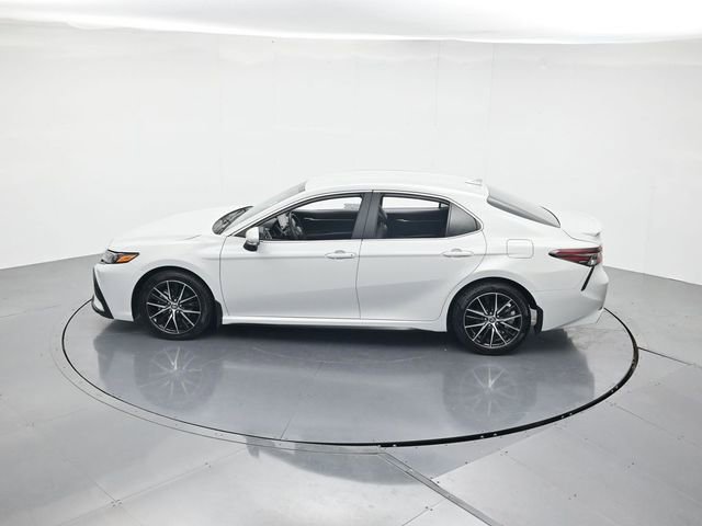 Used 2024 Toyota Camry SE w/ Convenience Package FWD image 42