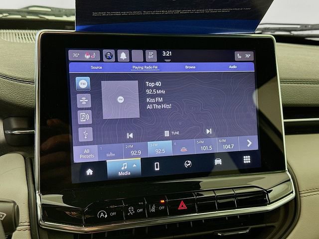 Used 2023 Jeep Compass Limited image 21