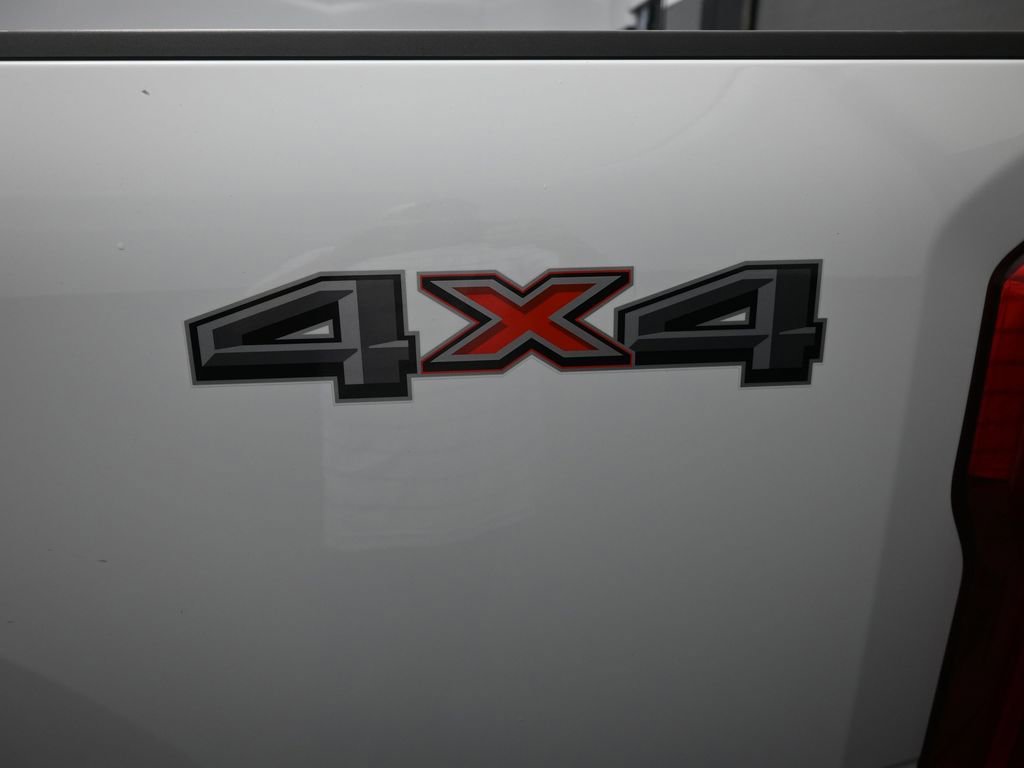 Certified 2025 Ford F250 XLT AWD/4WD image 2