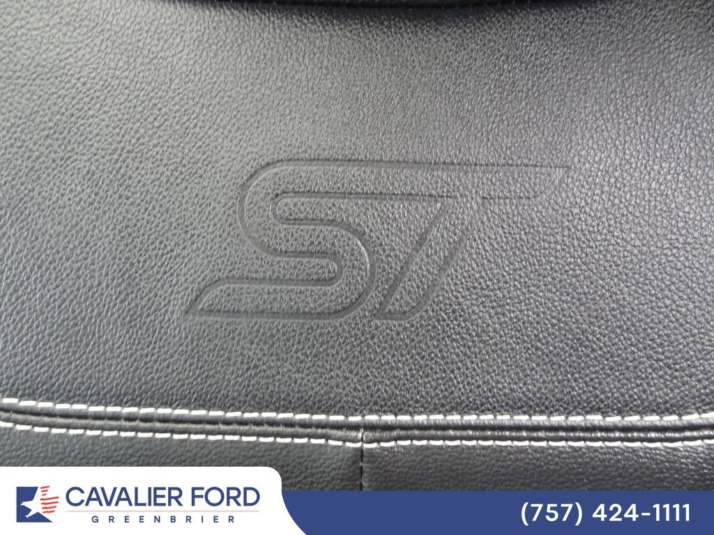 Certified 2023 Ford Explorer ST w/ Equipment Group 401A AWD/4WD image 9