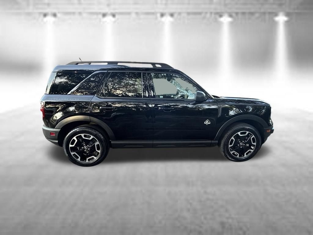 Certified 2024 Ford Bronco Sport Outer Banks w/ Tech Package AWD/4WD image 3