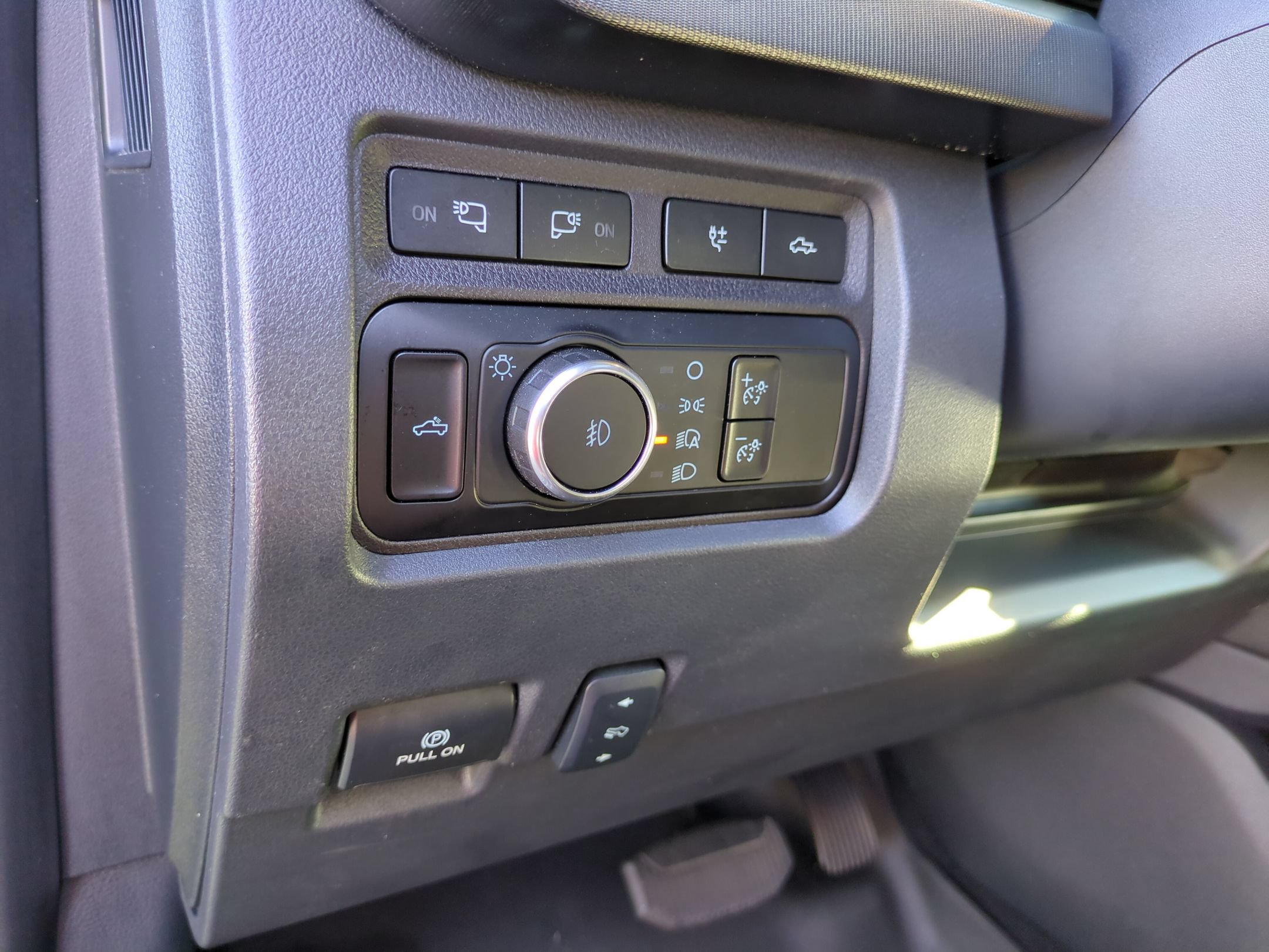 Certified 2024 Ford F250 4x4 Crew Cab Super Duty image 18