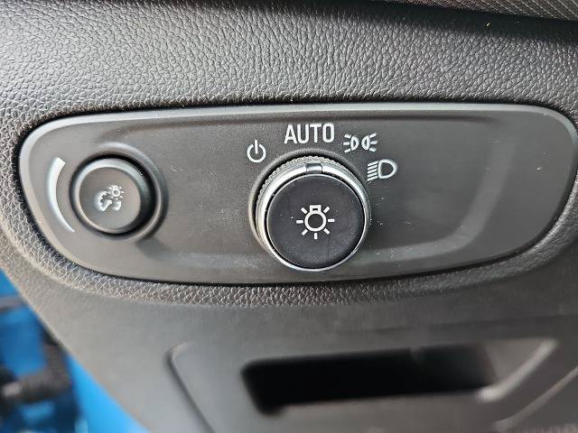 Used 2025 Chevrolet TrailBlazer LT FWD image 24