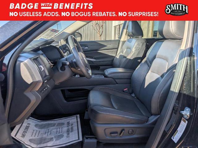 Used 2023 Nissan Pathfinder SL image 12