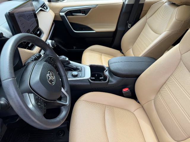 Used 2024 Toyota RAV4 Limited w/ Advanced Technology Package AWD/4WD image 10