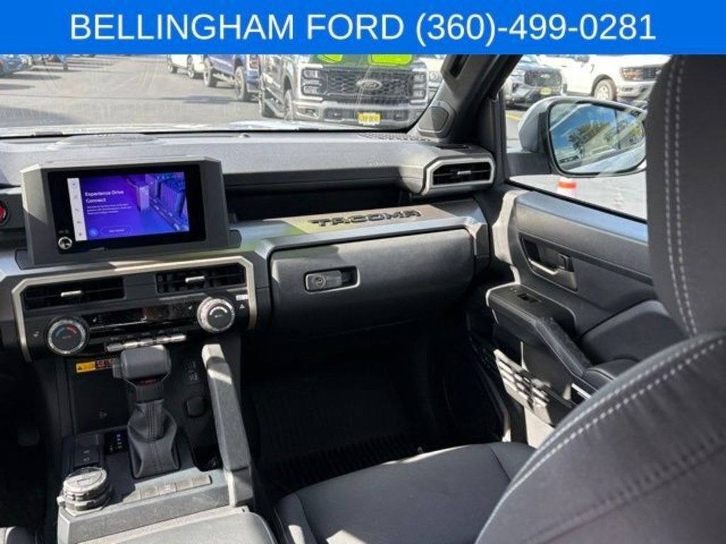 Used 2024 Toyota Tacoma 4x4 Double Cab image 32