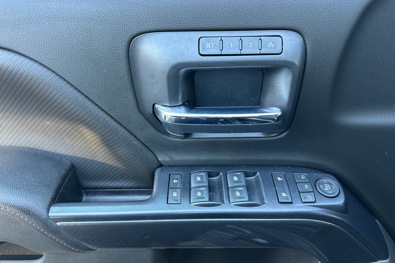 Used 2018 GMC Sierra 1500 SLT image 10