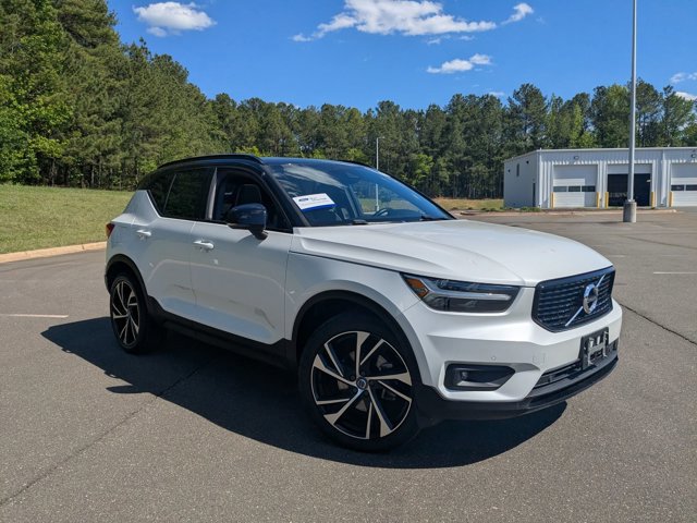 Used 2021 Volvo XC40 T5 R-Design