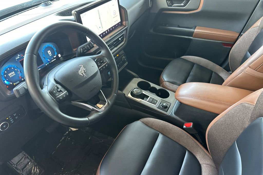 Certified 2025 Ford Bronco Sport Outer Banks w/ Outer Banks Tech Package+ AWD/4WD image 12