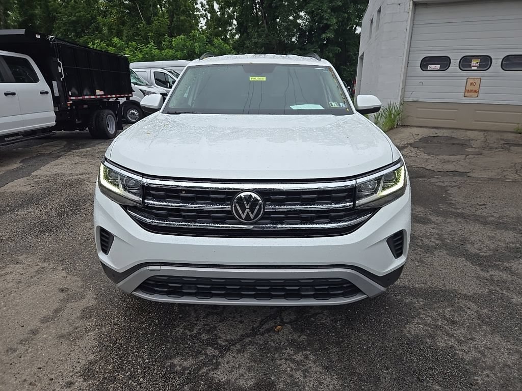 Used 2023 Volkswagen Atlas SE AWD/4WD image 2