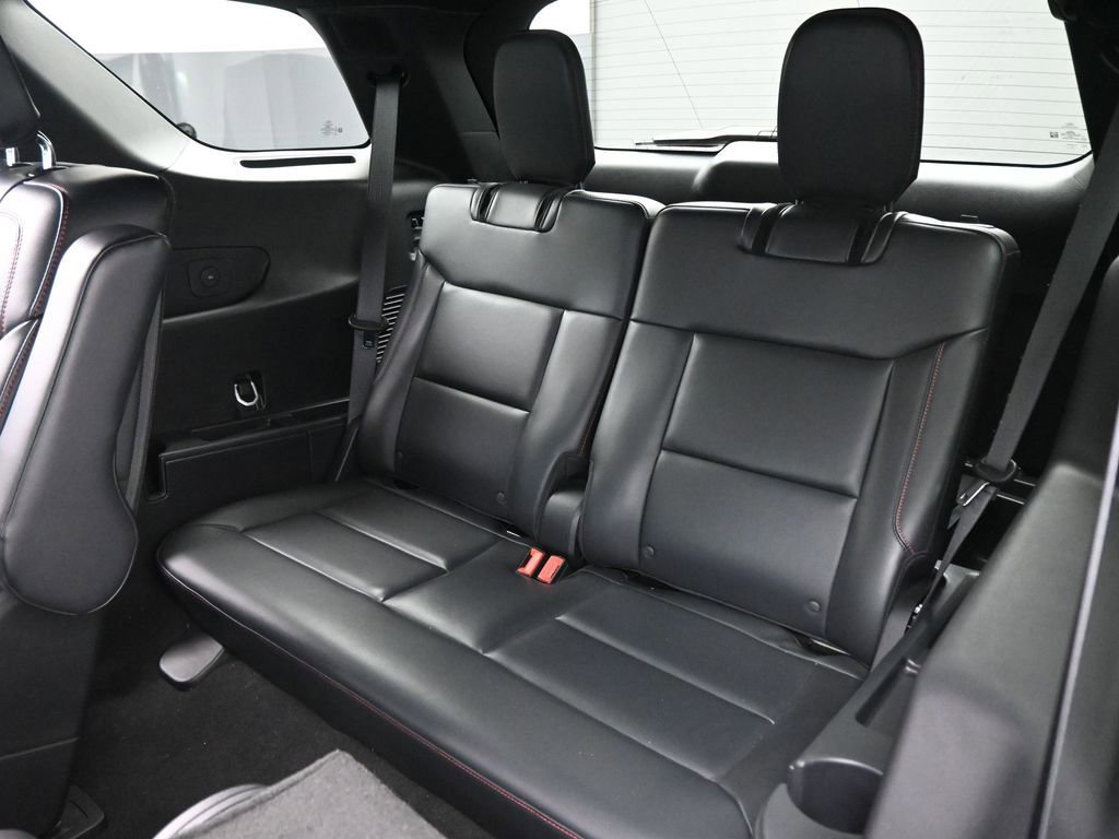 Certified 2025 Ford Explorer ST-Line w/ Premium Package image 21