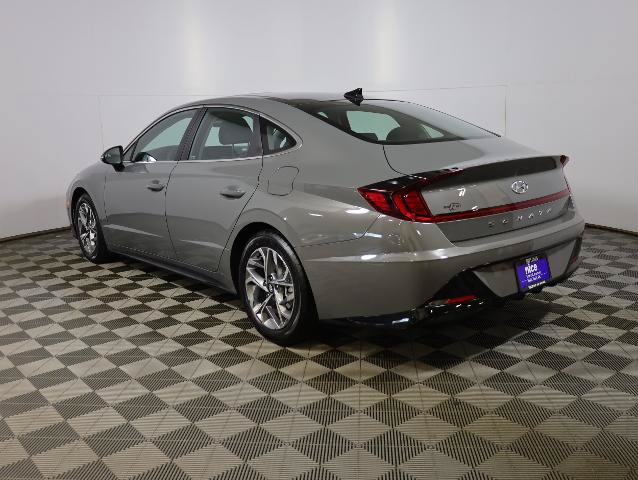 Used 2022 Hyundai Sonata SEL w/ Convenience Package FWD image 7
