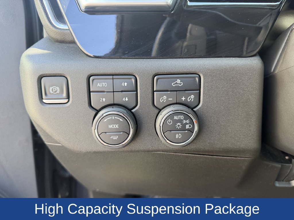 Used 2022 Chevrolet Silverado 1500 RST w/ Z71 Off-Road Package AWD/4WD image 18