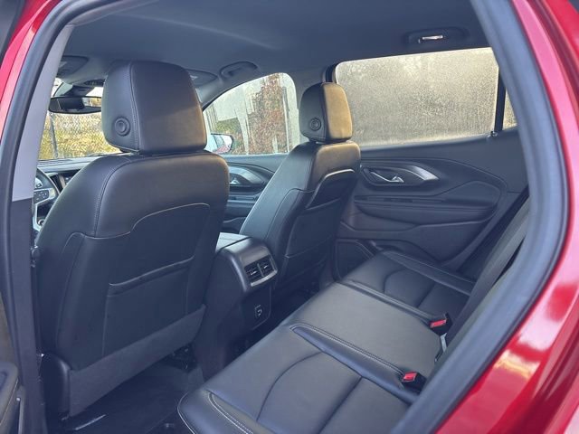 Used 2024 GMC Terrain SLT w/ LPO, Cargo Package image 12