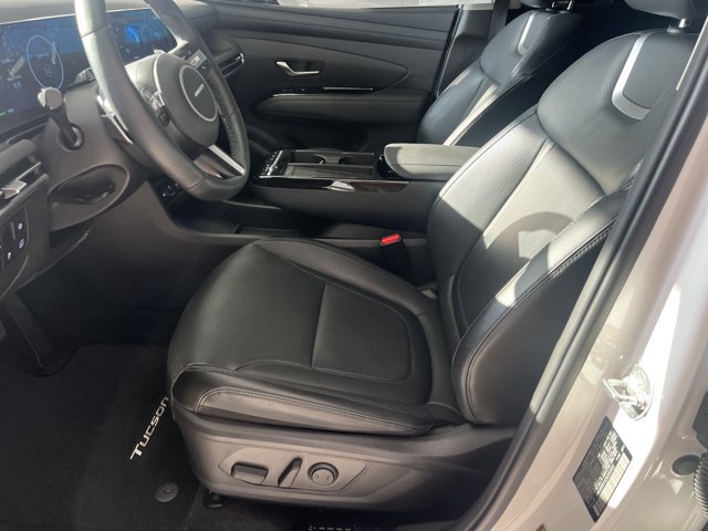 Used 2025 Hyundai Tucson Limited AWD/4WD image 9