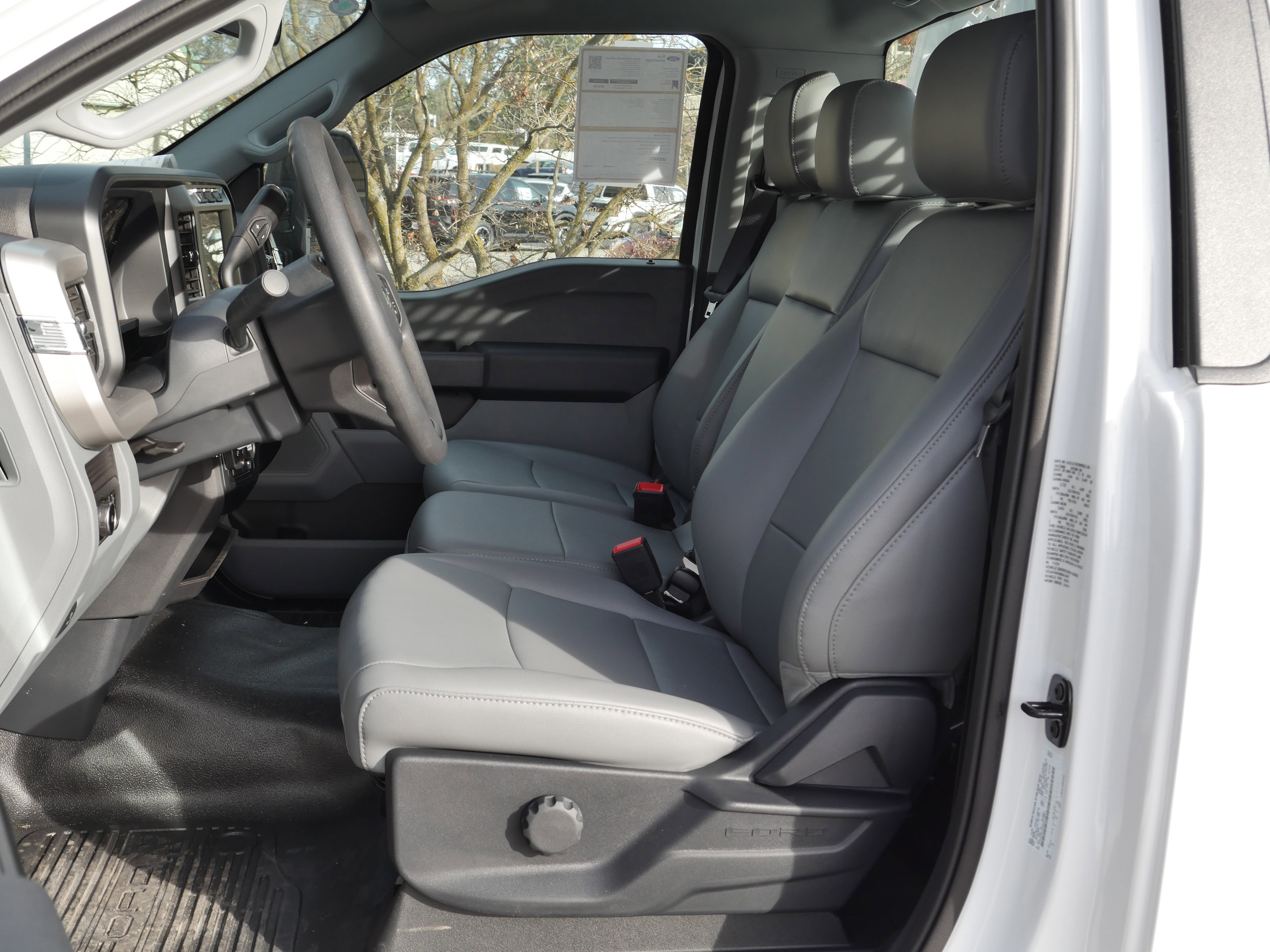 Certified 2024 Ford F450 XL w/ XL Chrome Package image 9