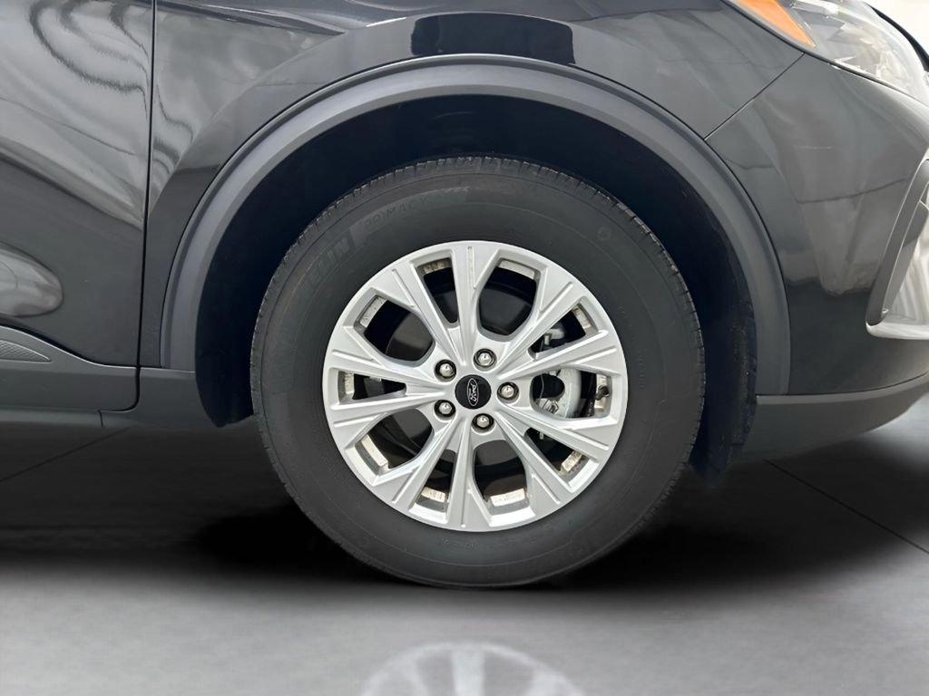 Certified 2024 Ford Escape Active w/ Cold Weather Package FWD image 11