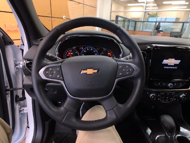Used 2023 Chevrolet Traverse High Country AWD/4WD image 13