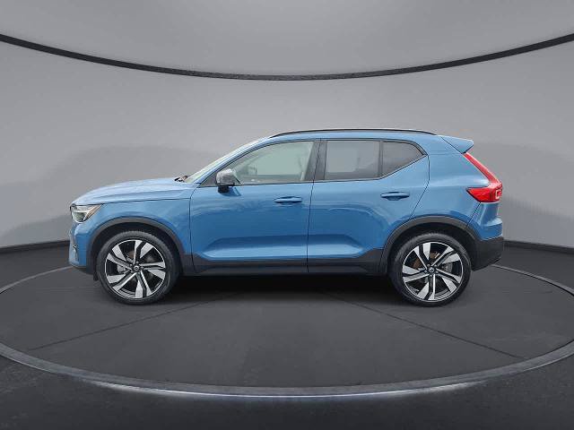 Used 2025 Volvo XC40 B5 Ultra w/ Climate Package AWD/4WD image 5