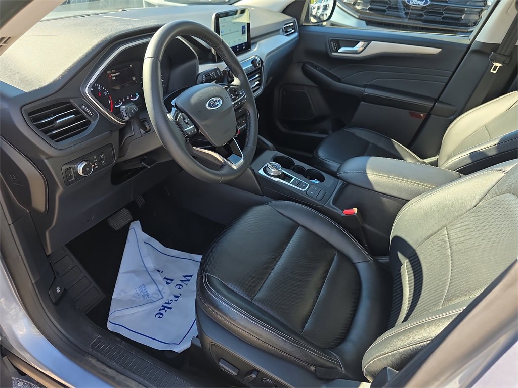 Certified 2022 Ford Escape SEL image 11