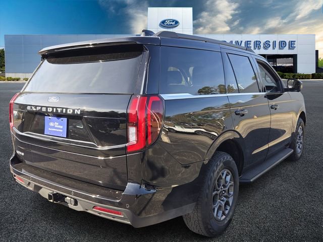 Certified 2025 Ford Expedition Active image 7