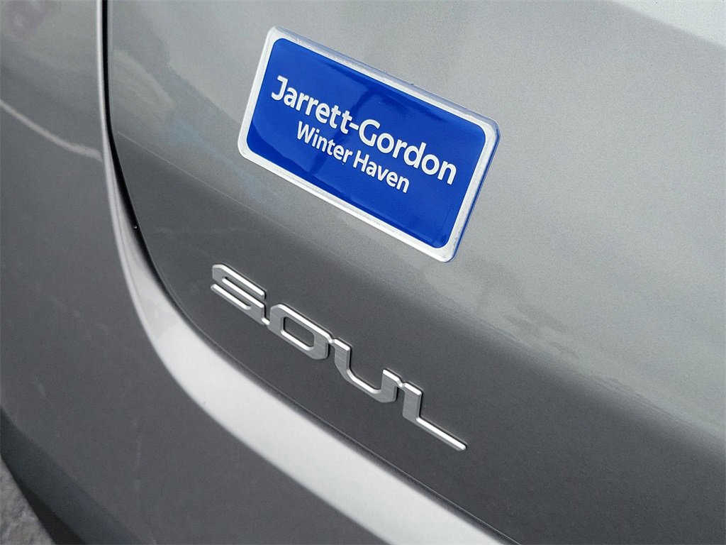 Used 2025 Kia Soul LX w/ LX Technology Package image 7