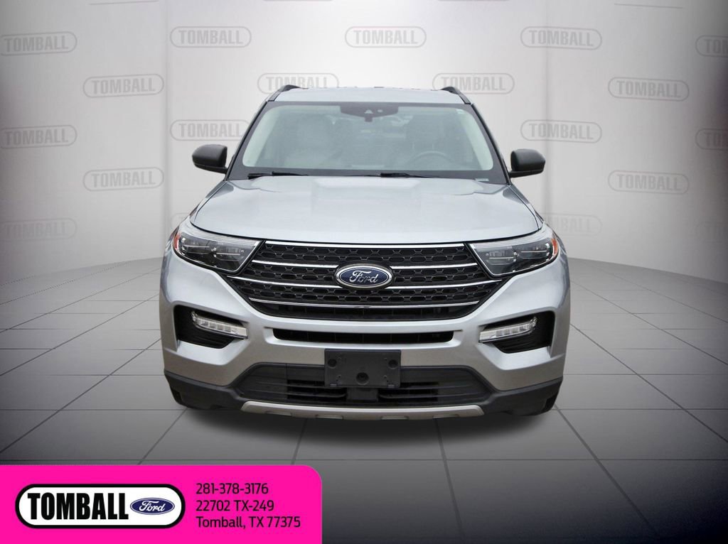 Certified 2022 Ford Explorer XLT w/ Equipment Group 202A image 2