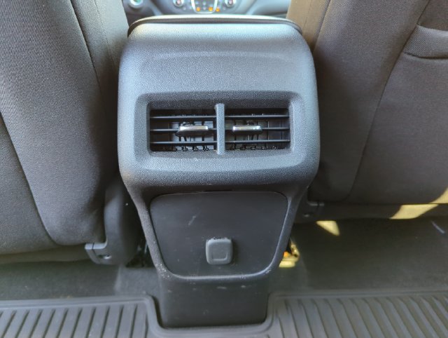 Used 2018 Chevrolet Equinox LT w/ LPO, Protection Package AWD/4WD image 26