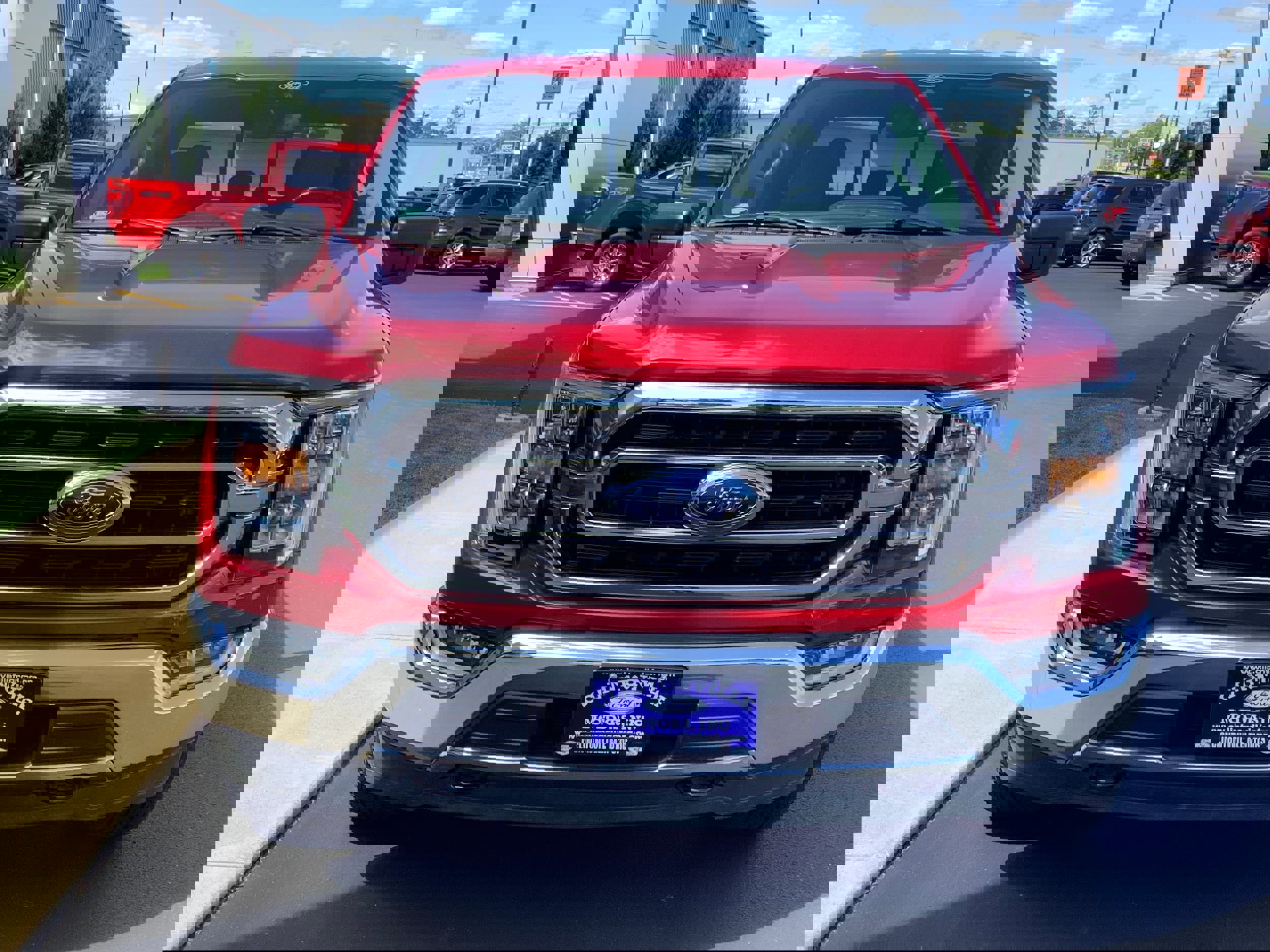 Certified 2022 Ford F150 XLT w/ Equipment Group 302A High image 4