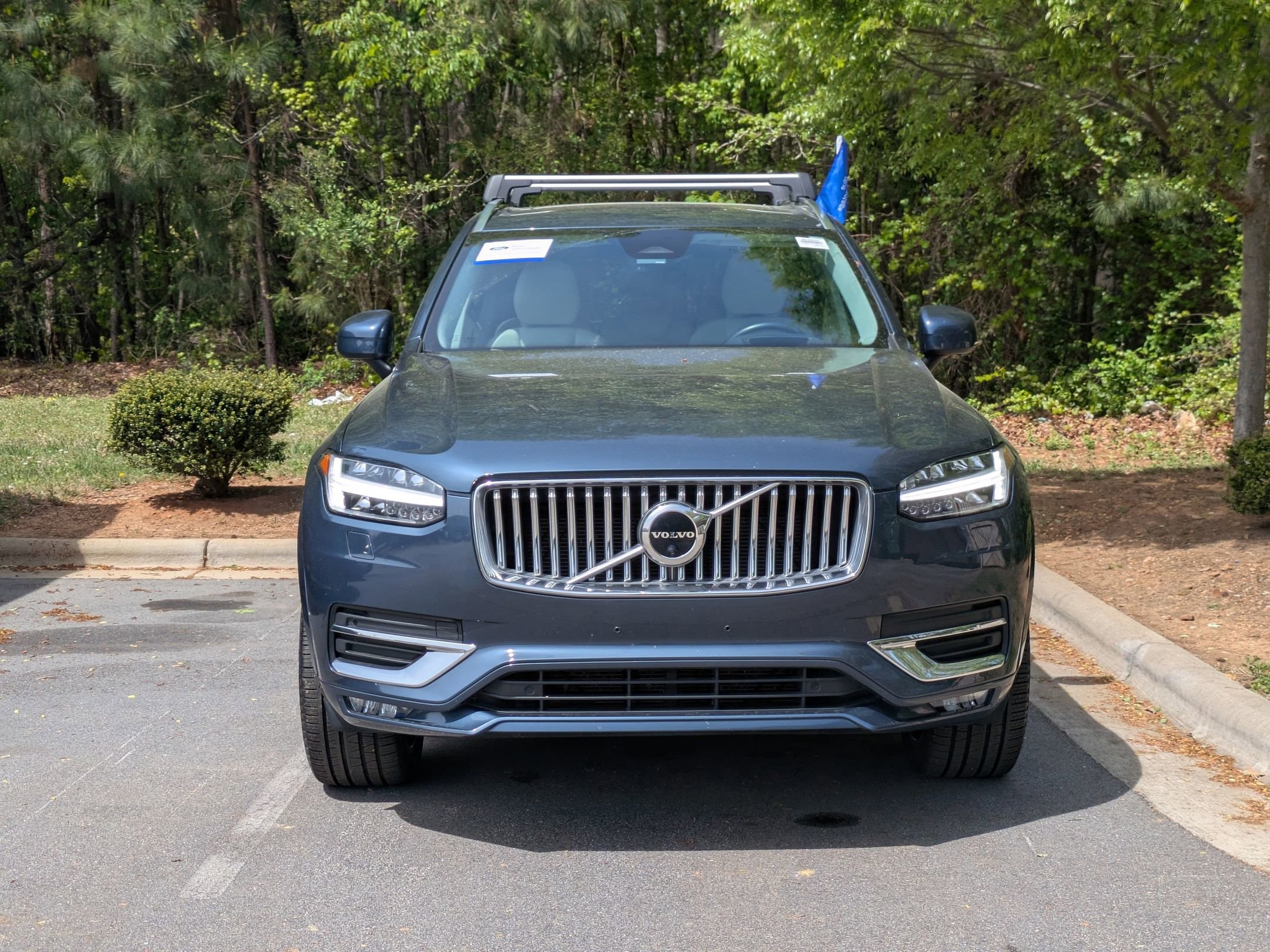 Used 2023 Volvo XC90 B6 Ultimate w/ Protection Package AWD/4WD image 7
