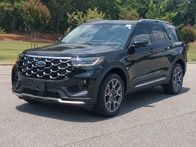 Certified 2025 Ford Explorer Platinum w/ Ultimate Package AWD/4WD image 8