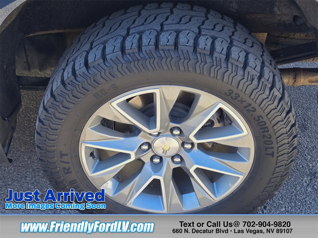 Used 2020 Chevrolet Silverado 1500 High Country w/ Technology Package image 4