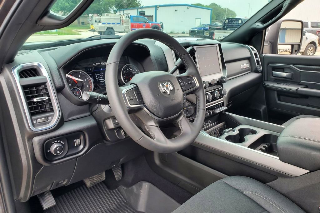 Used 2025 RAM 2500 Lone Star AWD/4WD image 3