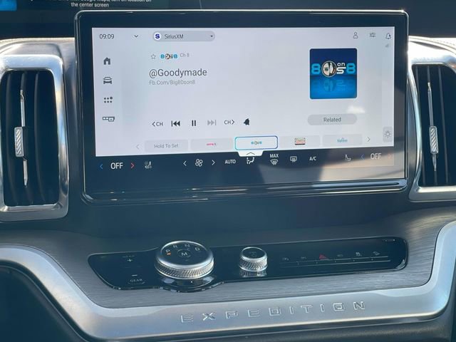 Certified 2025 Ford Expedition Max Platinum AWD/4WD image 14